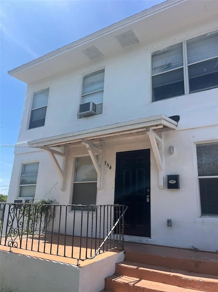 734 Gotham Ct, West Palm Beach, FL 33405