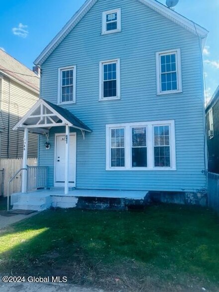346 Duane Ave, Schenectady, NY 12307