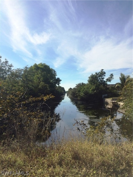 422 Hancock Bridge Pkwy, Cape Coral, FL 33990