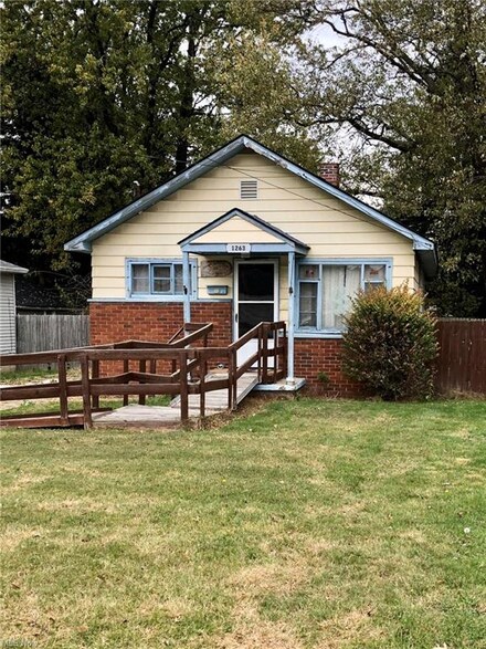 1263 Harpster Ave, Akron, OH 44314