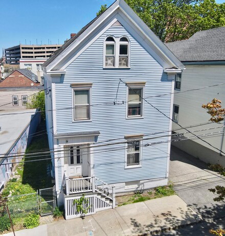 23 Hanover St, Portland, ME 04101