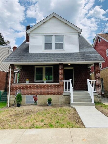 3329 Beacon Hill Ave, Pittsburgh, PA 15216