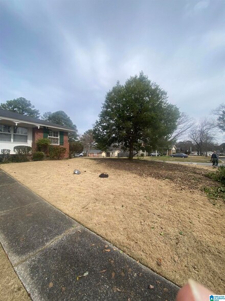 232 Fairlane Dr, Birmingham, AL 35209