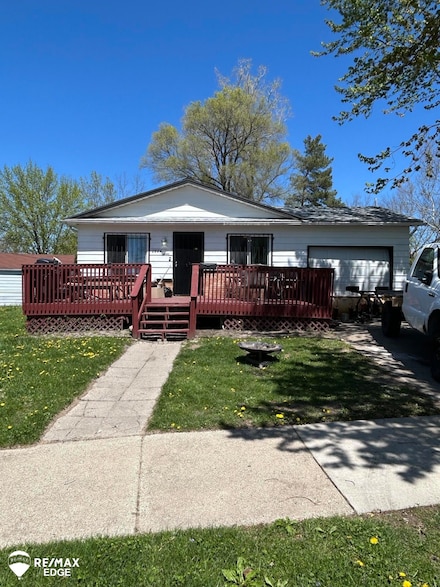 1934 Basil Ln, Flint, MI 48504