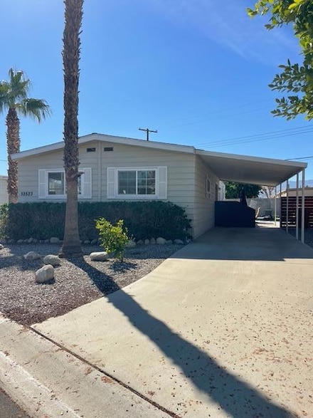 32523 Flagstaff Ave, Thousand Palms, CA 92276