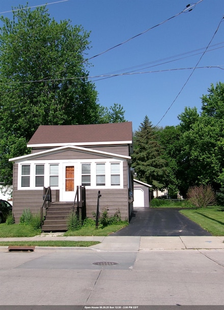 226 N Brooke St, Fond Du Lac, WI 54935