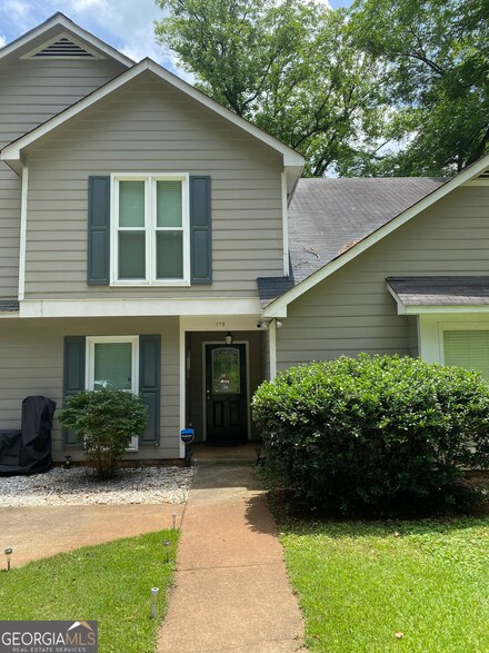 110 Waverly Way, Lagrange, GA 30240