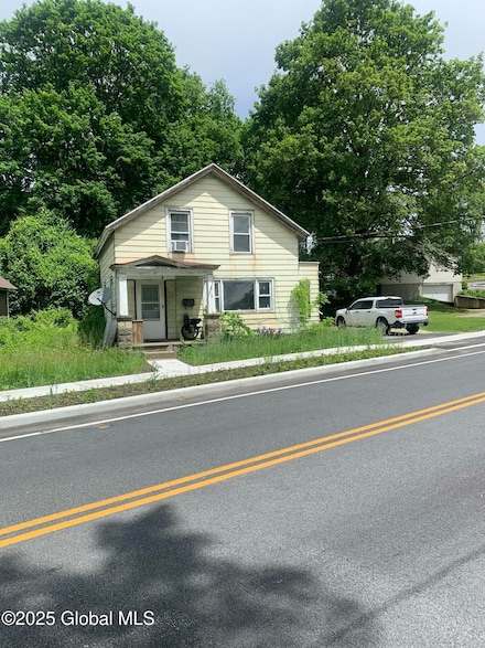 5 Maple Ave, Fort Edward, NY 12828