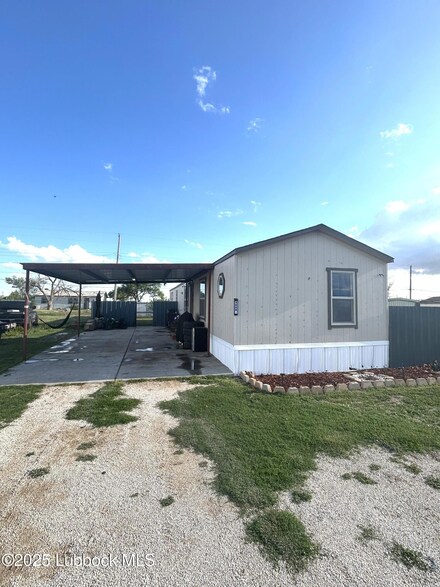 3608 E 13th St, Lubbock, TX 79403