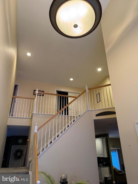 6 Morgan Hill Ct, Blackwood, NJ 08012