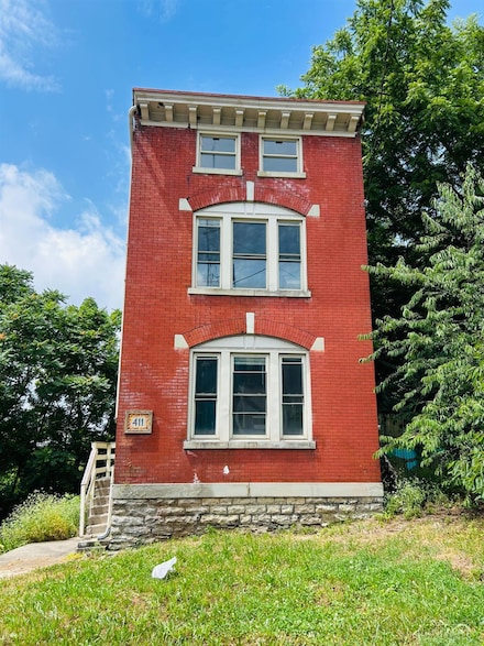 411 W McMicken Ave, Cincinnati, OH 45214