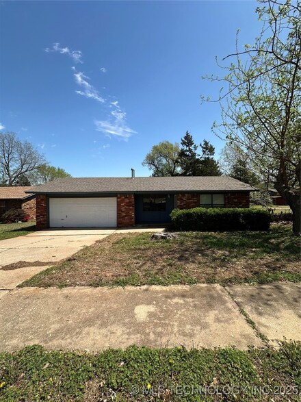 3705 Browers Ave, Sand Springs, OK 74063