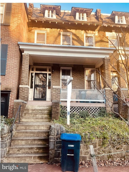 344 11th St SE, Washington, DC 20003