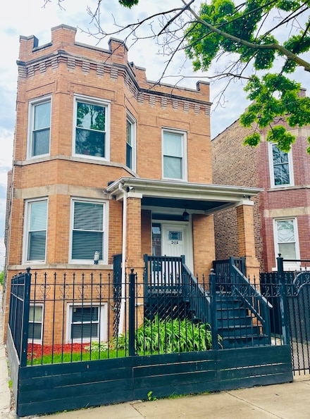 2416 N Springfield Ave Unit 2, Chicago, IL 60647