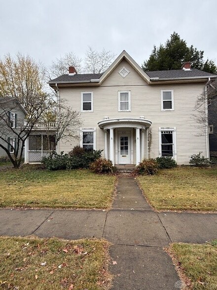 530 N King St, Xenia, OH 45385