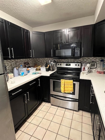 250 Palm Cir W Unit 303, Pembroke Pines, FL 33025