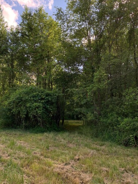 10640 E Vw Ave, Vicksburg, MI 49097
