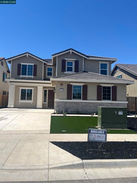 2726 Moonflower St, West Sacramento, CA 95691