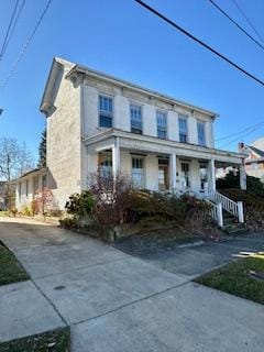 315 7th St, Moundsville, WV 26041