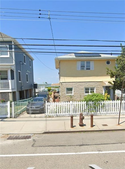 621 Cross Bay Blvd, Broad Channel, NY 11693