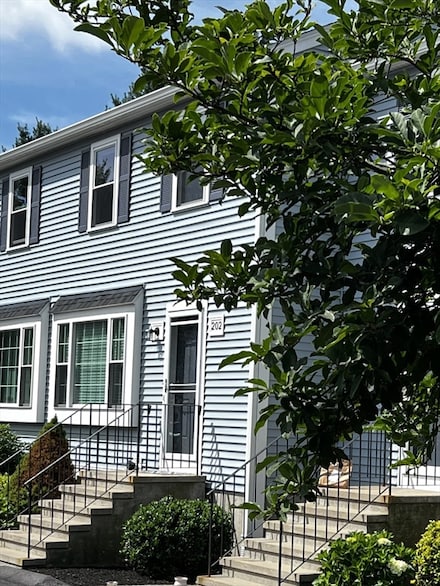 202 Irving Rd, Randolph, MA 02368