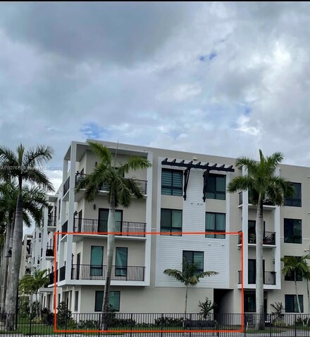 4640 NW 84th Ave Unit 15, Doral, FL 33166