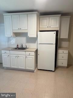 405 B W Broad St, Gibbstown, NJ 08027