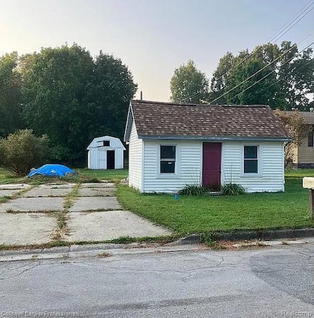 384 Eagle Pass St, Lapeer, MI 48446