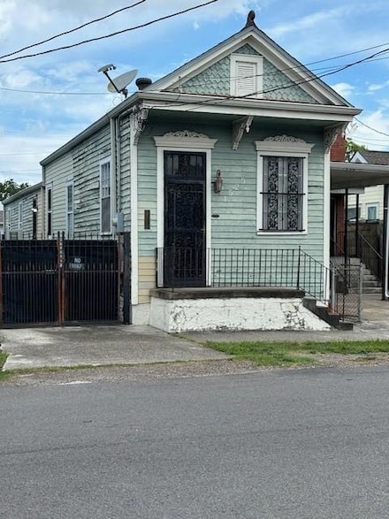 1525 N Derbigny St, New Orleans, LA 70116