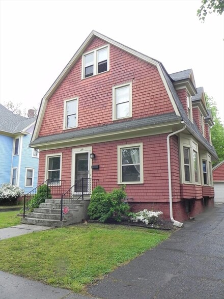 39 Kenwood Park, Springfield, MA 01108