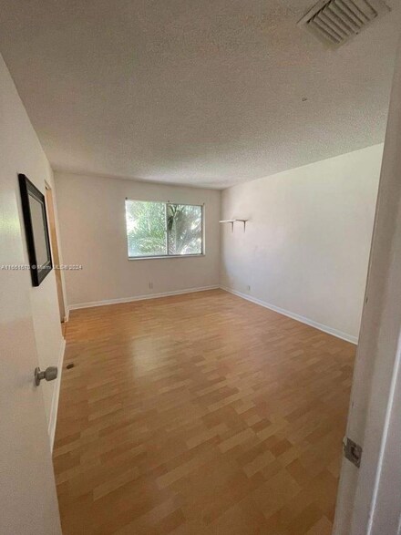 2134 NW 57th Ave Unit 13A, Lauderhill, FL 33313