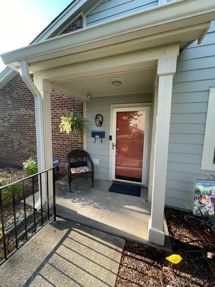 6627 Brigham Square, Dayton, OH 45459