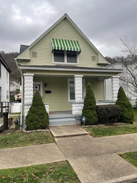 1120 Garfield St, McMechen, WV 26040