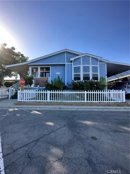 3595 Santa fe Ave, Long Beach, CA 90810