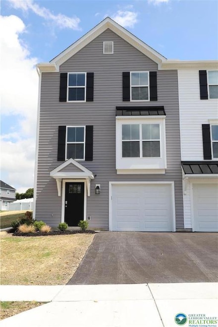 3255 Tepes Dr, Northampton, PA 18067