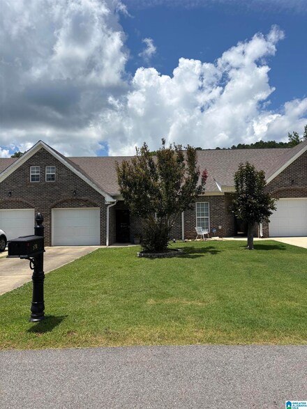 524 5th Ave E, Oneonta, AL 35121