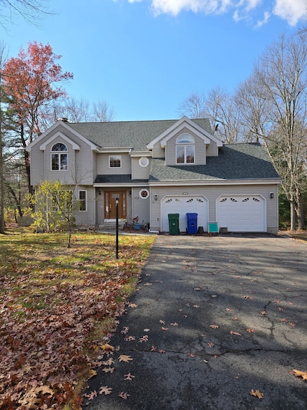 29 Privilege Rd, Bloomfield, CT 06002