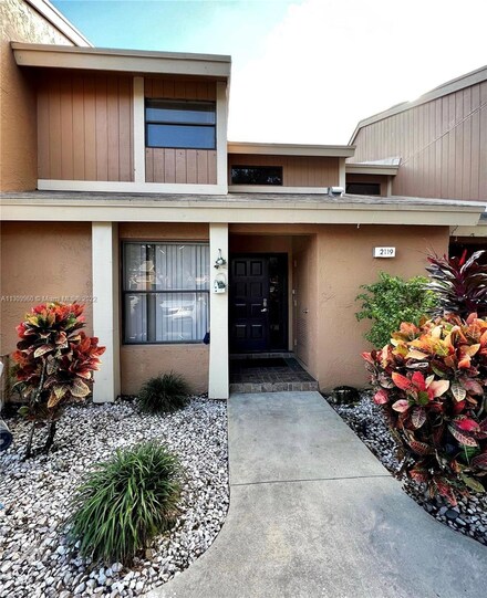 2119 NW 45th Ave Unit 15, Coconut Creek, FL 33066