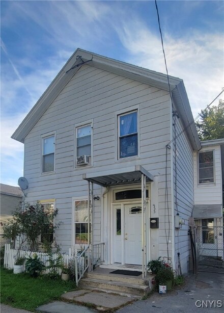 933 Saratoga St, Utica, NY 13502