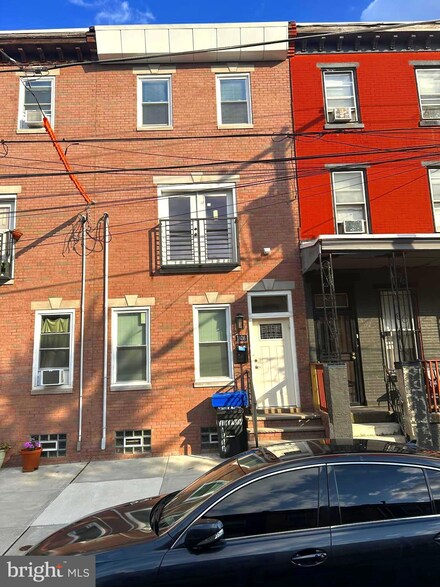 1808 Vineyard St, Philadelphia, PA 19130
