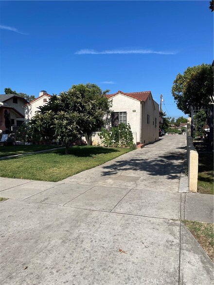1709 S Sierra Vista Ave, Alhambra, CA 91801