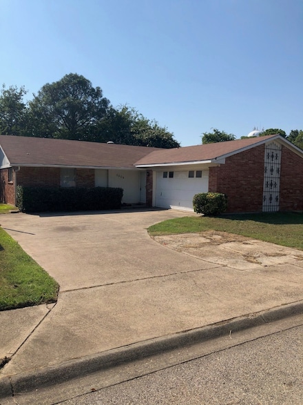 5509 Knights Ct, Lake Dallas, TX 75065