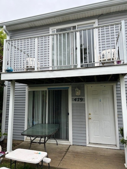 479 Meadow Green Ln, Round Lake Beach, IL 60073