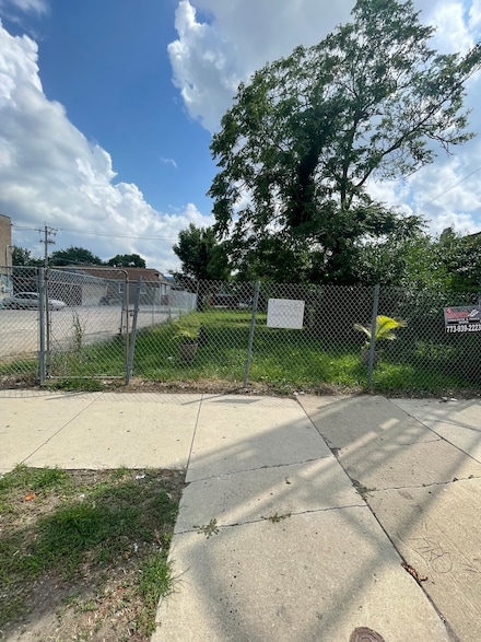 2711 W 59th St, Chicago, IL 60629