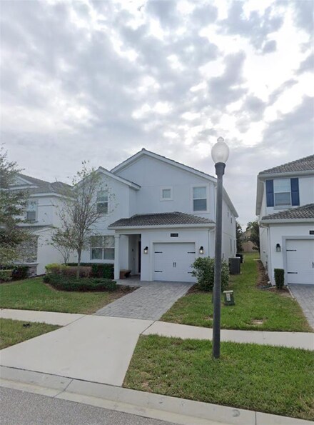 1648 Moon Valley Dr, Davenport, FL 33896