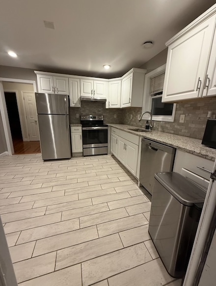 24 Paragon Ln, Stamford, CT 06905