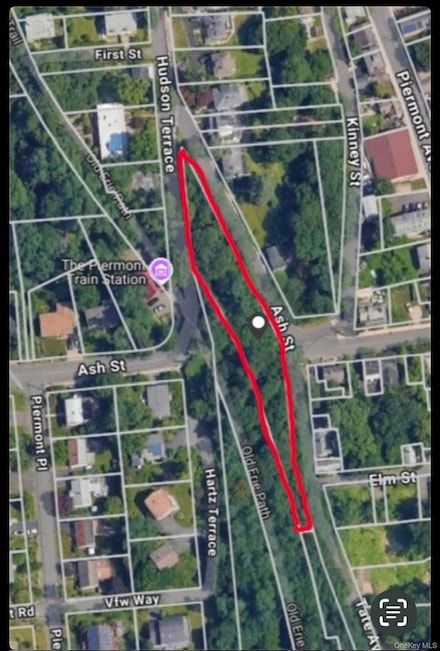 75 Tate Ave, Piermont, NY 10968