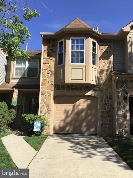 20 Claver Hill Way, Mount Laurel, NJ 08054