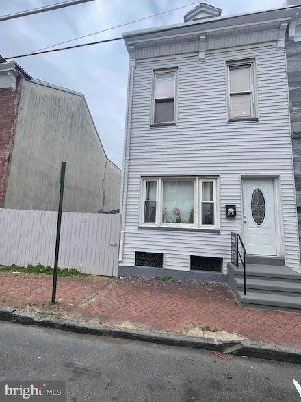 716 Moss St, Reading, PA 19604