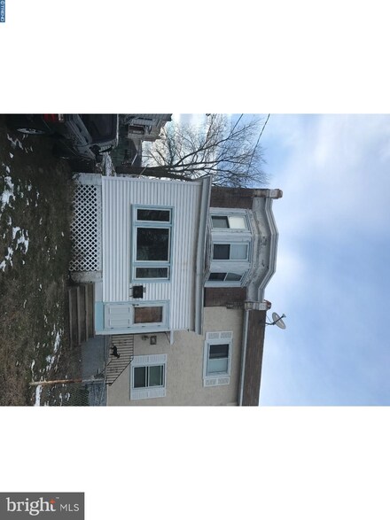 307 Seminole St, Essington, PA 19029